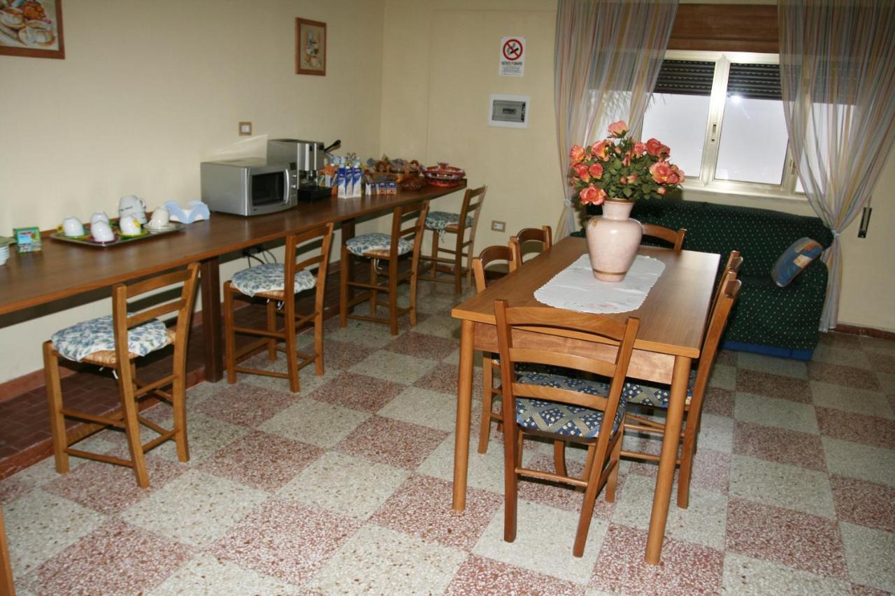 Bed and Breakfast Salento Al Mare Taviano  Esterno foto